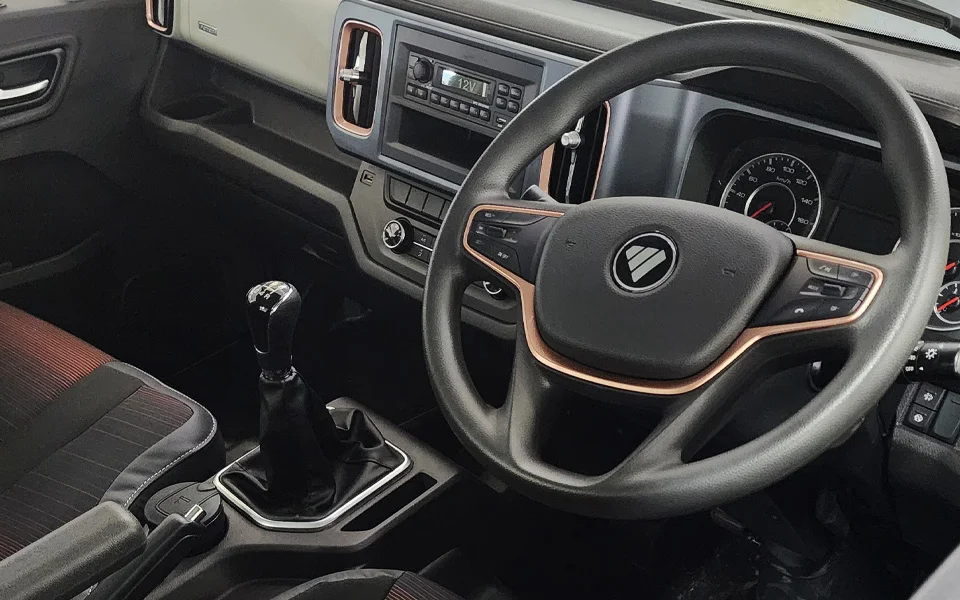 Foton-South-Africa-Commercial-Miler-LDV-Interior-Comfort-New